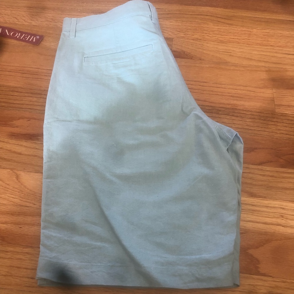 NWT Men’s teal shorts 9” flat front - Picture 2 of 3